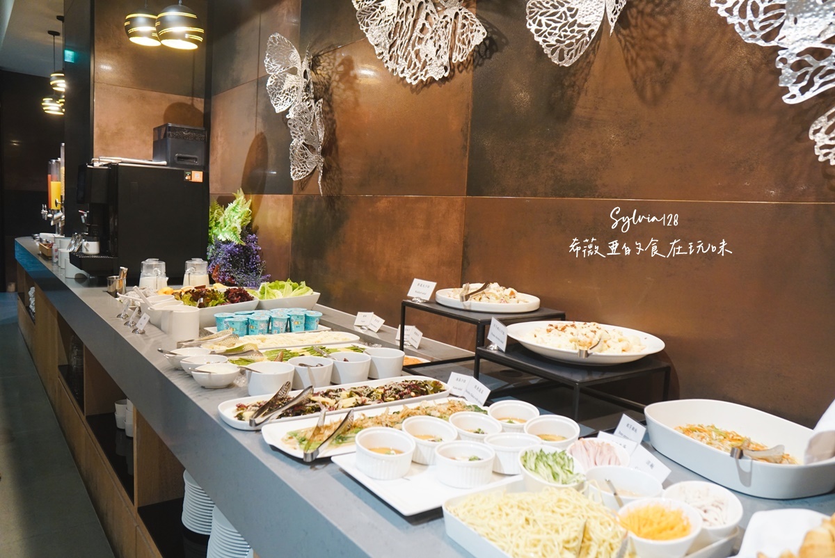 【桃園青埔飯店】青埔商旅 CP HOTEL，您的完美旅行夥伴！桃園高鐵住宿飯店推薦，一泊二食超優惠專案 @希薇亞の食在玩味