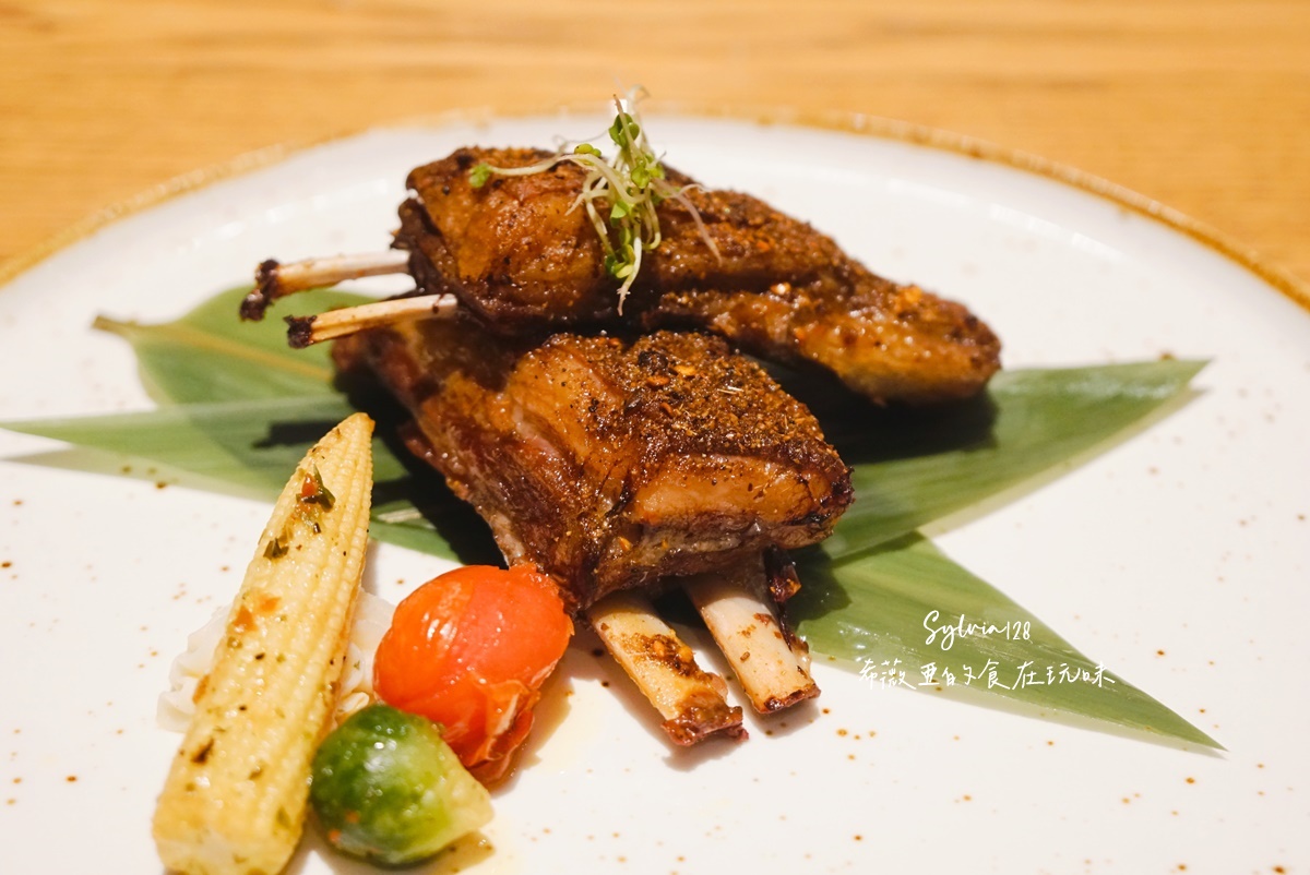 【台北松山美食】Que原木燒烤餐廳，松山意舍高空景觀半自助餐吃到飽 @希薇亞の食在玩味