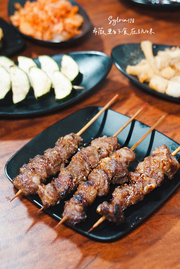 【台北景美桶仔雞】雞老闆桶仔雞景美店 烤雞串燒熱炒，一次滿足！台北桶仔雞、景美美食推薦 @希薇亞の食在玩味