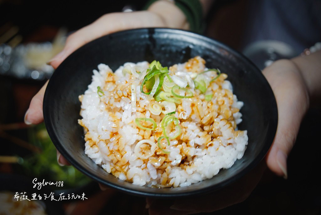 【台北景美桶仔雞】雞老闆桶仔雞景美店 烤雞串燒熱炒，一次滿足！台北桶仔雞、景美美食推薦 @希薇亞の食在玩味