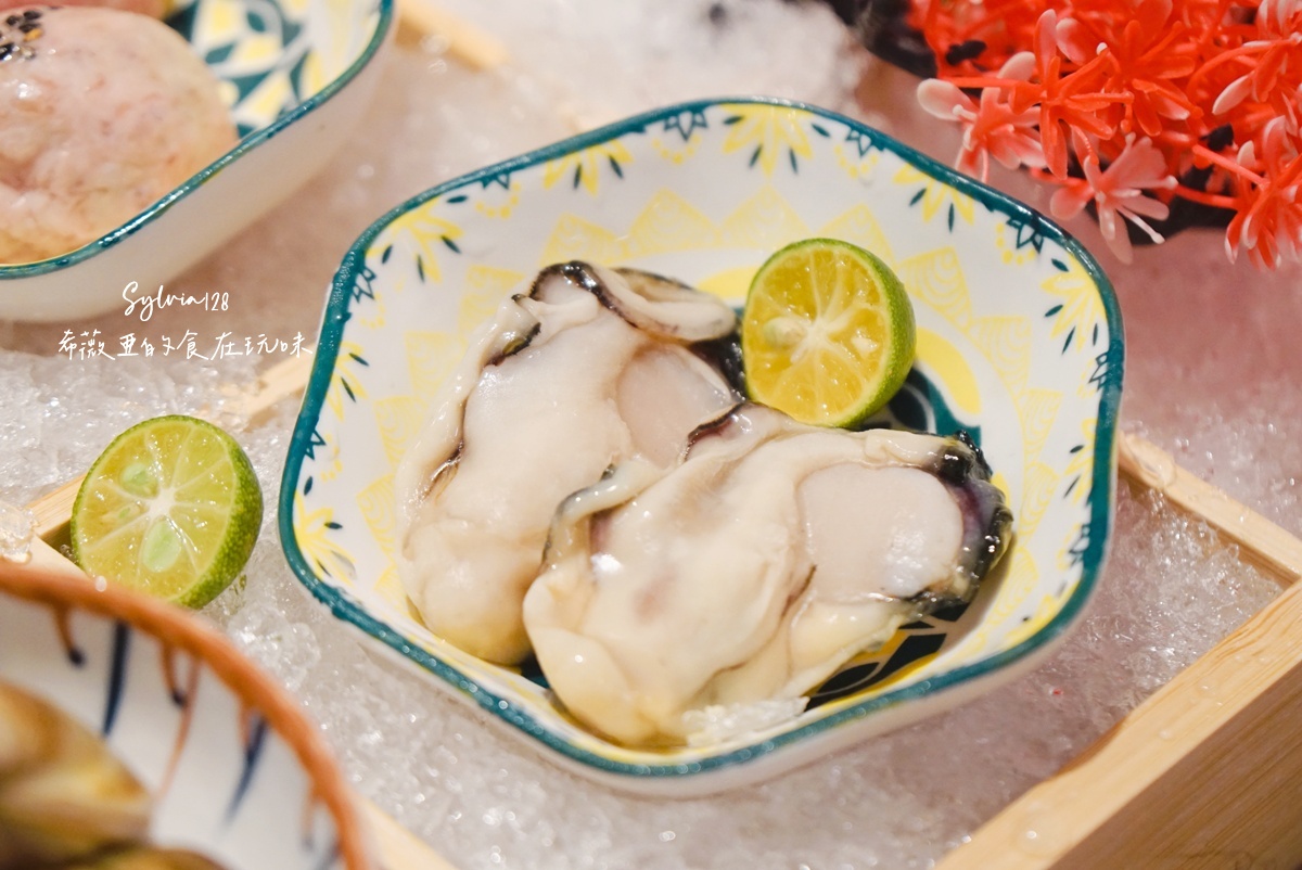 【中山國中火鍋】深紅汕頭鍋物(台北民權店)。海陸大方上桌，澎湃暖心！ @希薇亞の食在玩味