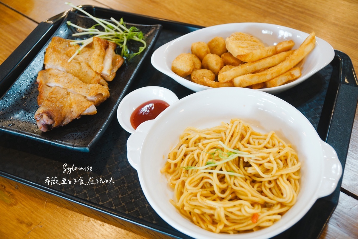 【宜蘭住宿】鳳梨屋水上莊園一泊三食。宜蘭一日遊、宜蘭親子體驗、露營、villa住宿推薦 @希薇亞の食在玩味