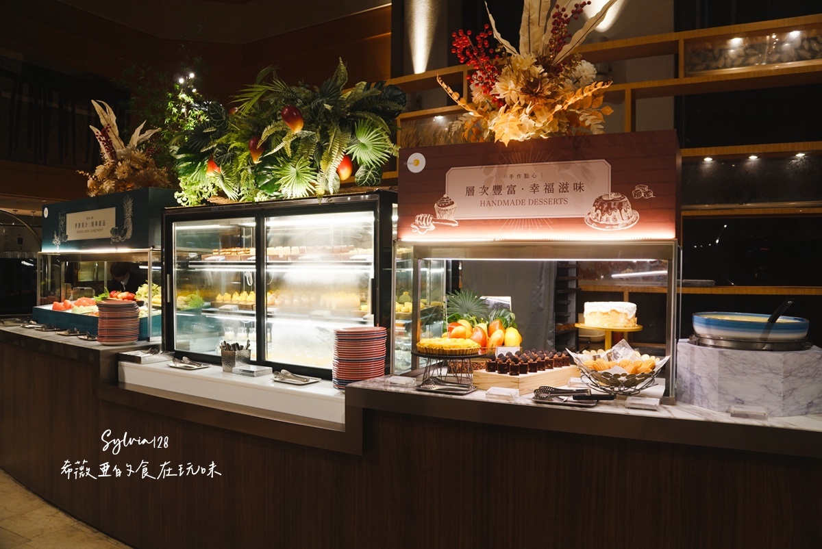 【善導寺吃到飽】十二廚台北喜來登大飯店｜澎湃海鮮季、松葉蟹雪蟹吃到飽 @希薇亞の食在玩味