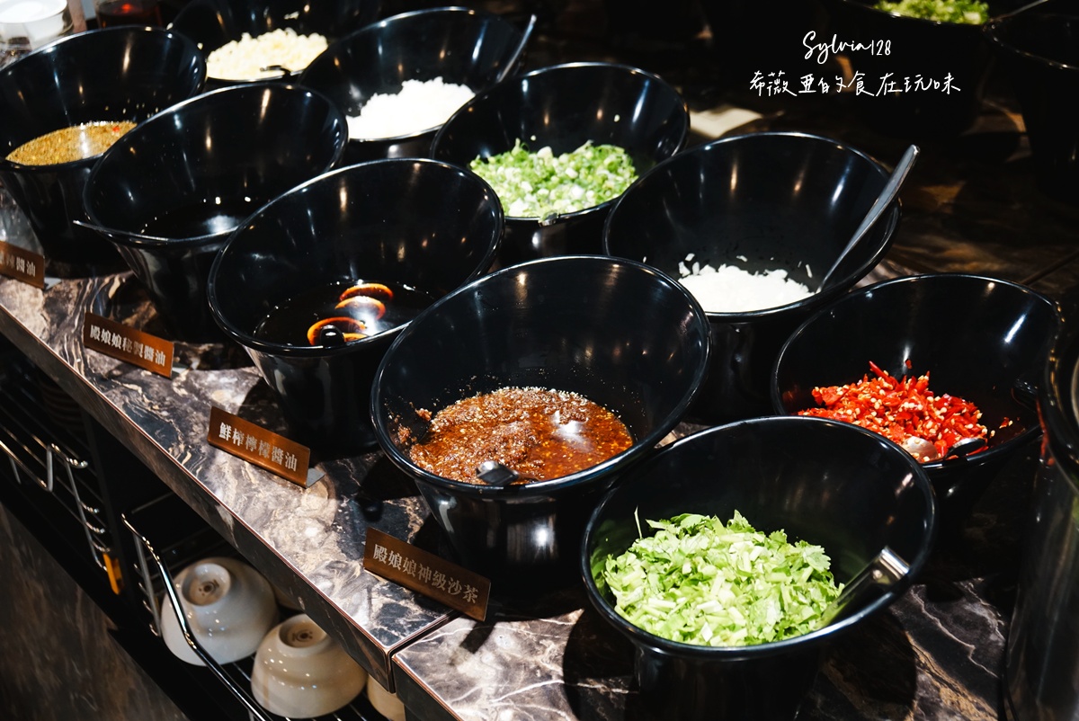 【圓山火鍋】丰明殿第一涮涮鍋殿堂-圓山殿，自助吧吃到飽。圓山美食火鍋推薦 @希薇亞の食在玩味