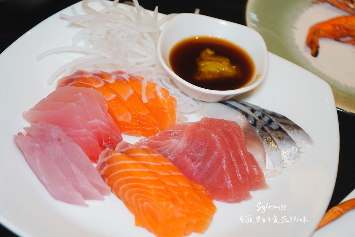 【市政府吃到飽】探索廚房-寒舍艾美酒店自助餐，首爾米其林 doughroom 吃到飽快閃登台！ @希薇亞の食在玩味