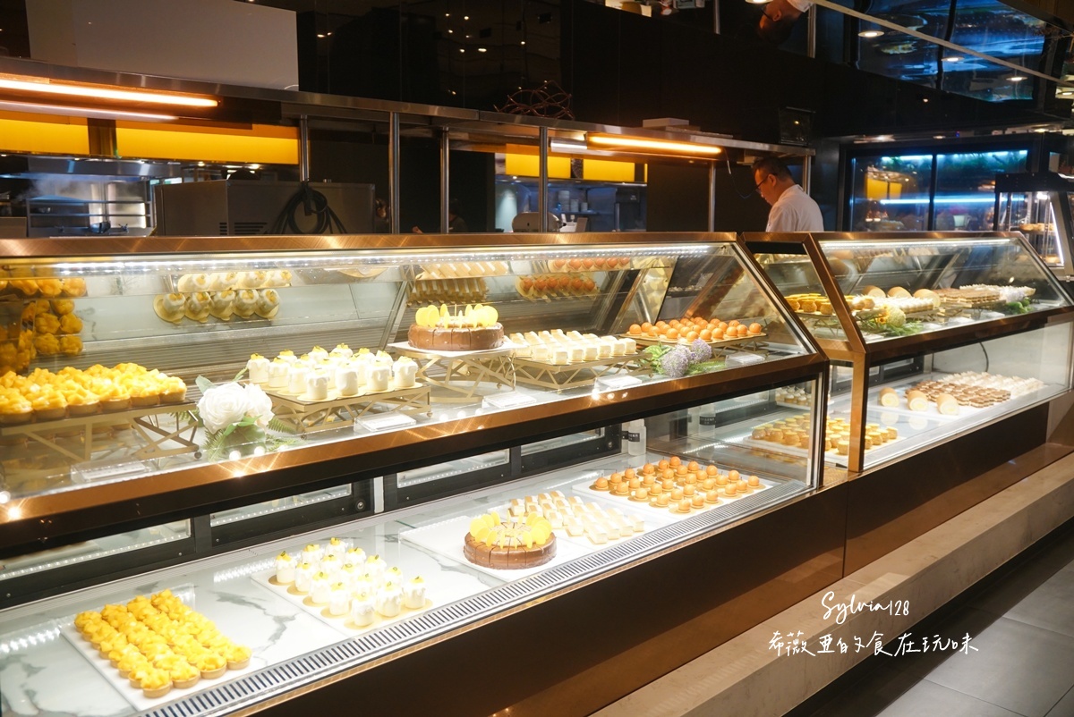 【市政府吃到飽】探索廚房-寒舍艾美酒店自助餐，首爾米其林 doughroom 吃到飽快閃登台！ @希薇亞の食在玩味