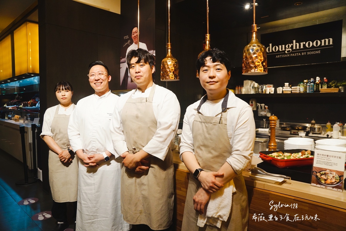 【市政府吃到飽】探索廚房-寒舍艾美酒店自助餐，首爾米其林 doughroom 吃到飽快閃登台！ @希薇亞の食在玩味