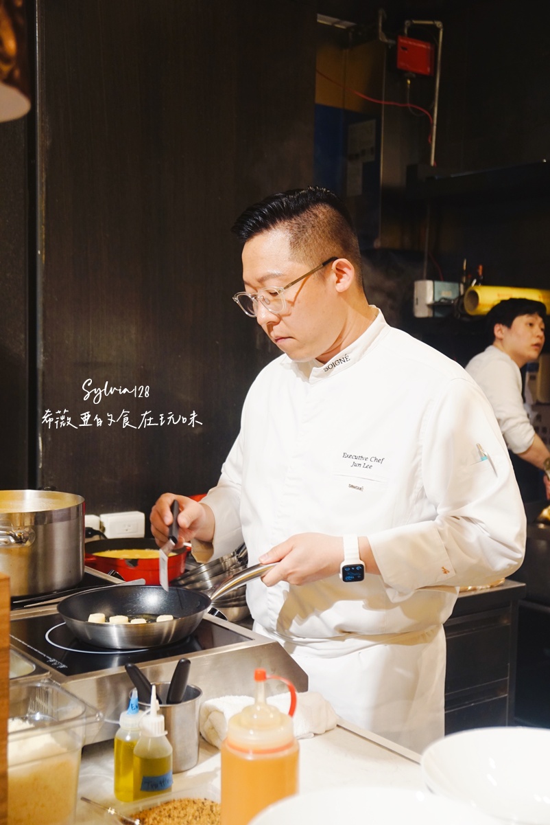 【市政府吃到飽】探索廚房-寒舍艾美酒店自助餐，首爾米其林 doughroom 吃到飽快閃登台！ @希薇亞の食在玩味