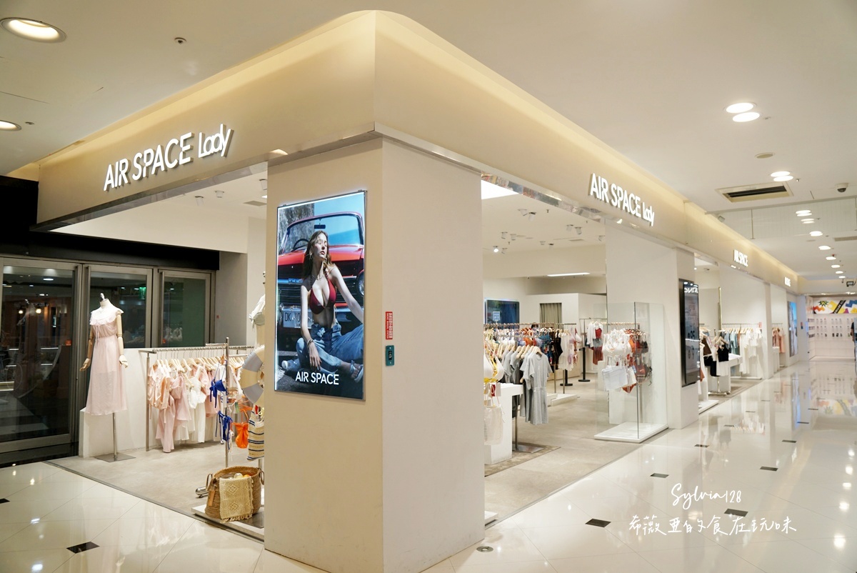 2025 大江購物中心全桃最美打卡mall，春夏裝置藝術、聚集超熱門網路品牌，聚餐、購物一次滿足！ 大江全年免費停車的悠遊遊逛街城、桃園青埔一日遊！ @希薇亞の食在玩味