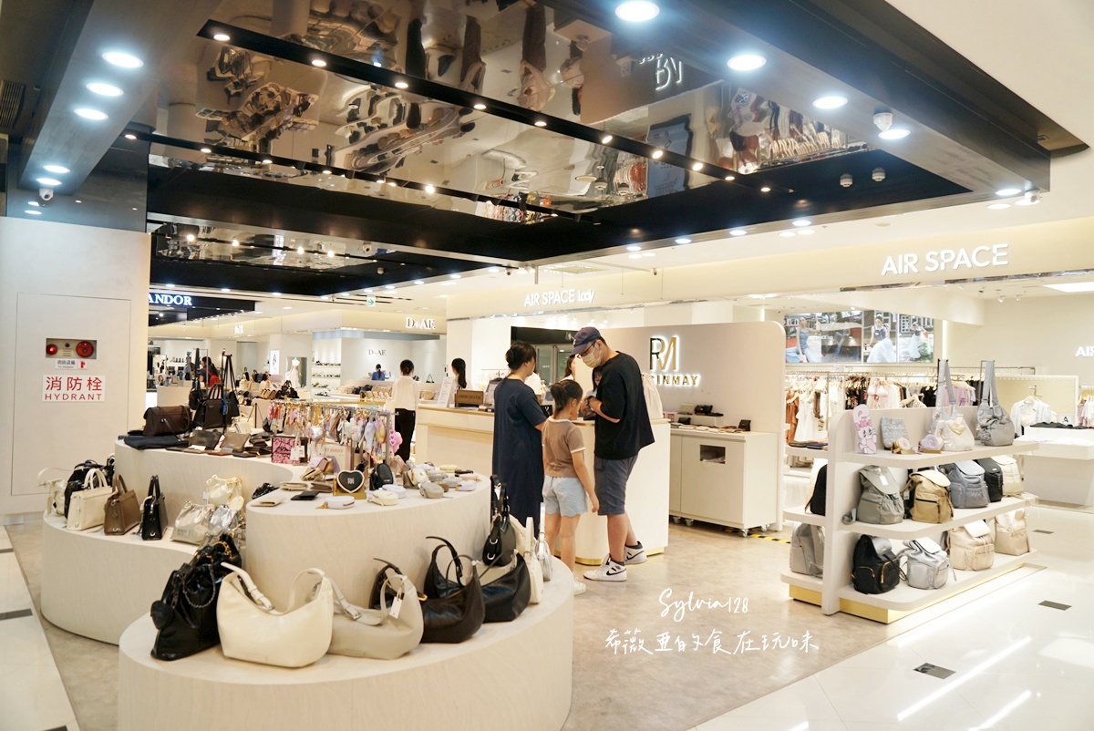 2025 大江購物中心全桃最美打卡mall，春夏裝置藝術、聚集超熱門網路品牌，聚餐、購物一次滿足！ 大江全年免費停車的悠遊遊逛街城、桃園青埔一日遊！ @希薇亞の食在玩味