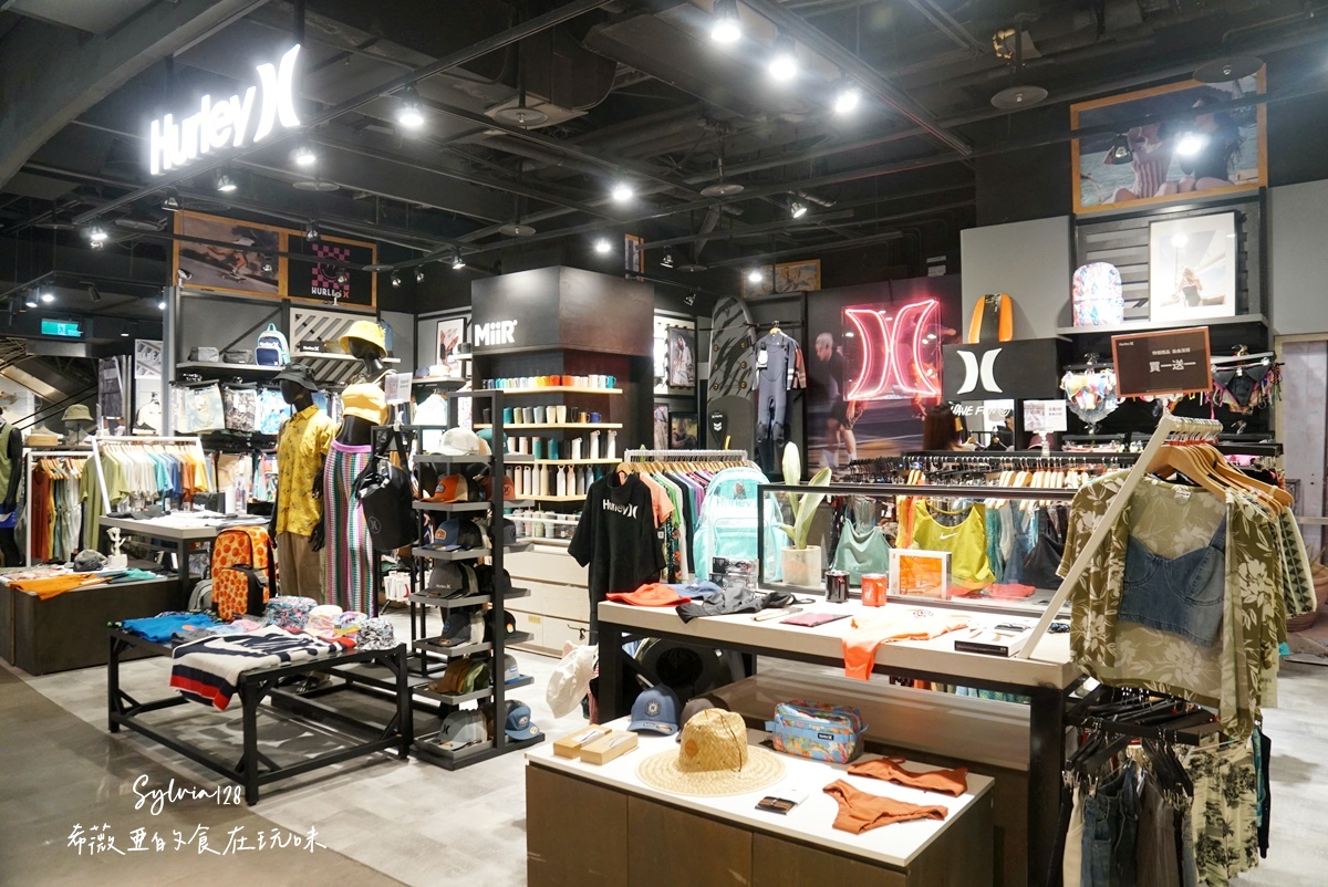 2025 大江購物中心全桃最美打卡mall，春夏裝置藝術、聚集超熱門網路品牌，聚餐、購物一次滿足！ 大江全年免費停車的悠遊遊逛街城、桃園青埔一日遊！ @希薇亞の食在玩味
