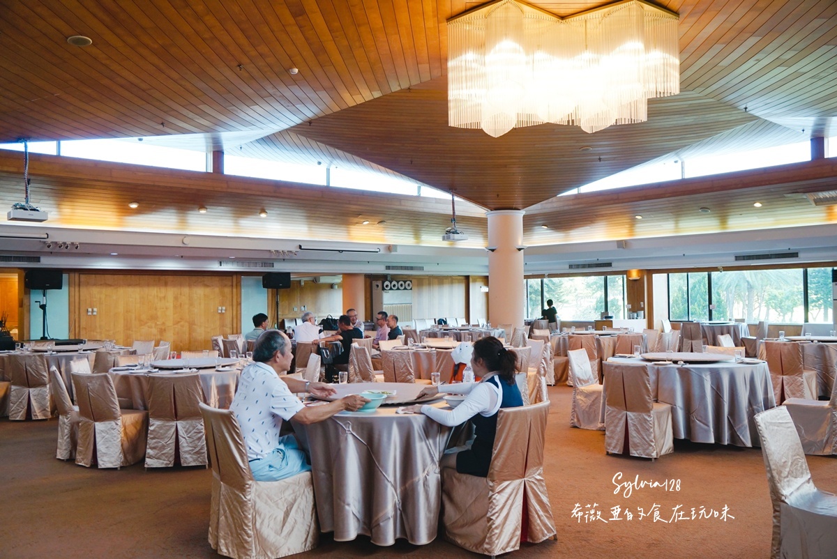 【林口美食】林口國賓經典川粵菜，一個藏在林口高爾夫球場裡的一桌川粵好菜！ @希薇亞の食在玩味