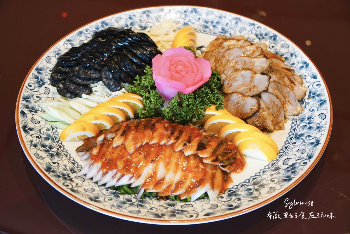【新北投美食】北投晶泉丰旅泉源閣烤鴨六吃、外帶烤鴨優惠！台式烤鴨宴的驚喜 @希薇亞の食在玩味