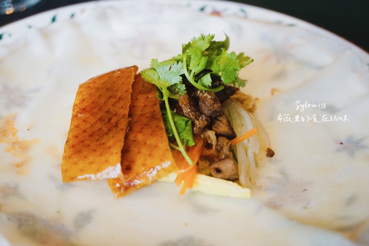 【新北投美食】北投晶泉丰旅泉源閣烤鴨六吃、外帶烤鴨優惠！台式烤鴨宴的驚喜 @希薇亞の食在玩味