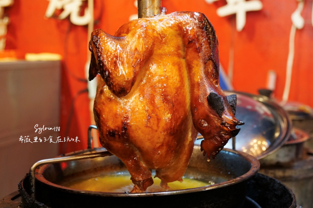 【士林桶仔雞】雞老闆桶仔雞士林店，聚餐、唱歌、吃雞的好地方！台北桶仔雞、士林美食推薦 @希薇亞の食在玩味