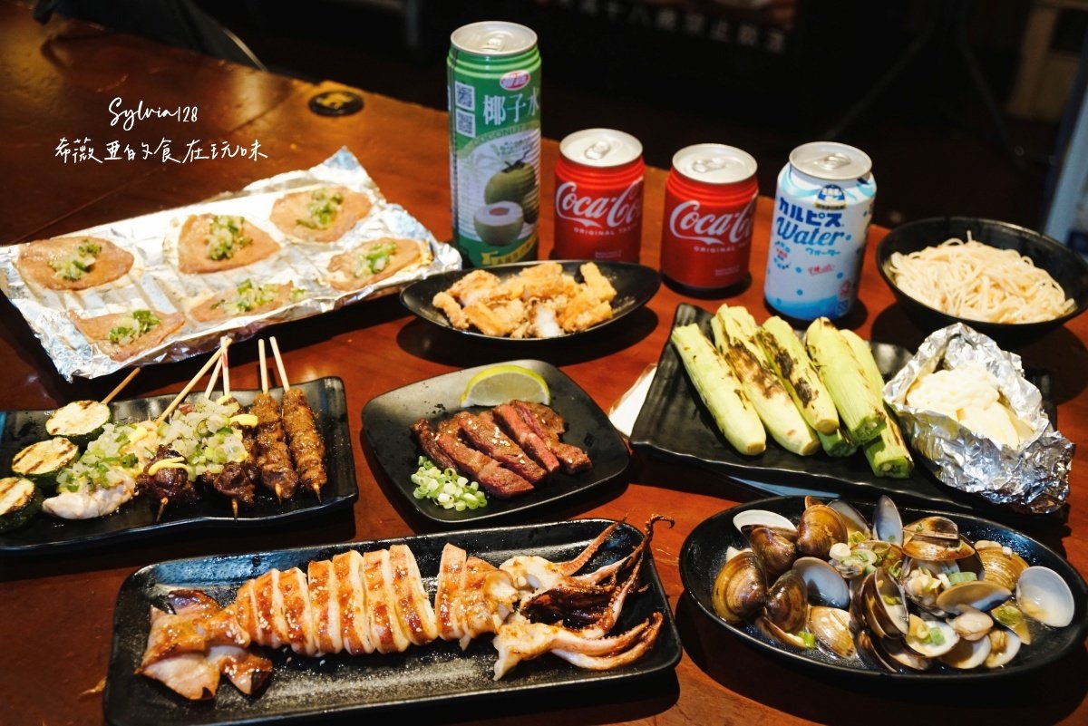 【士林桶仔雞】雞老闆桶仔雞士林店，聚餐、唱歌、吃雞的好地方！台北桶仔雞、士林美食推薦 @希薇亞の食在玩味