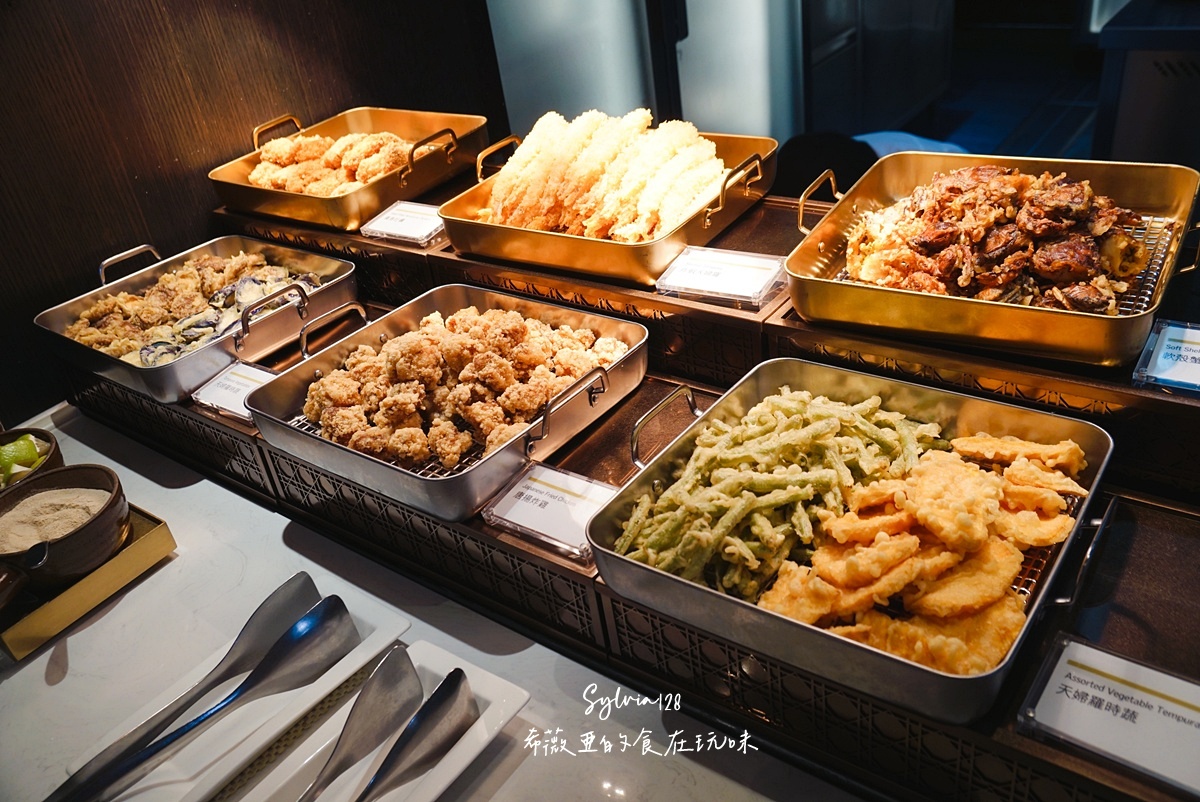 【市政府吃到飽】台北寒舍艾美酒店探索廚房吃到飽，再次被征服的味蕾！ @希薇亞の食在玩味