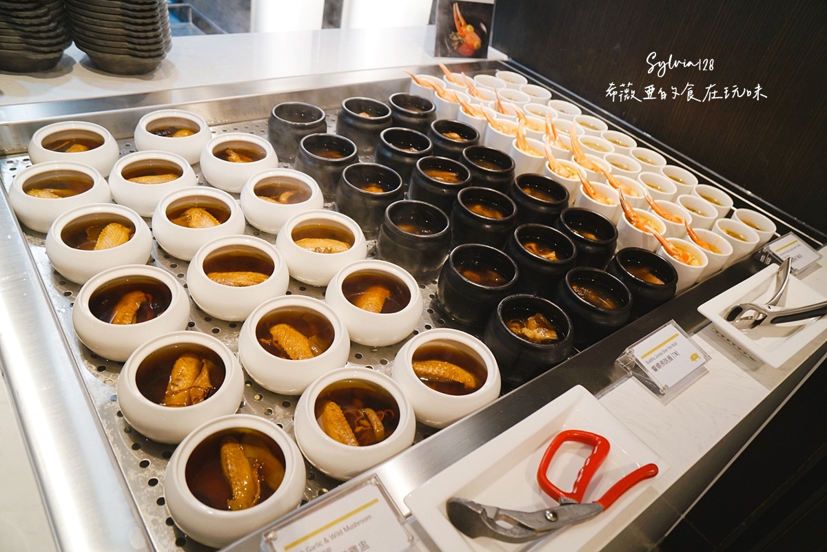 【市政府吃到飽】台北寒舍艾美酒店探索廚房吃到飽，再次被征服的味蕾！ @希薇亞の食在玩味