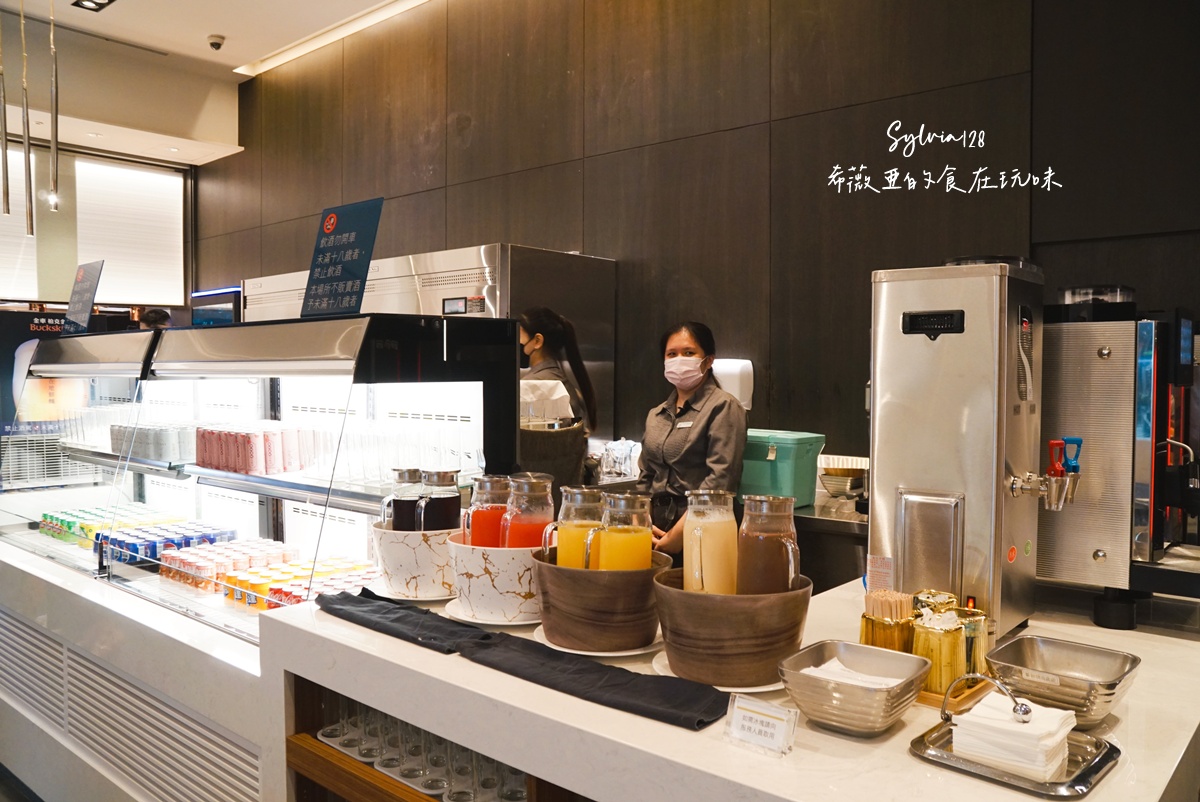【市政府吃到飽】台北寒舍艾美酒店探索廚房吃到飽，再次被征服的味蕾！ @希薇亞の食在玩味