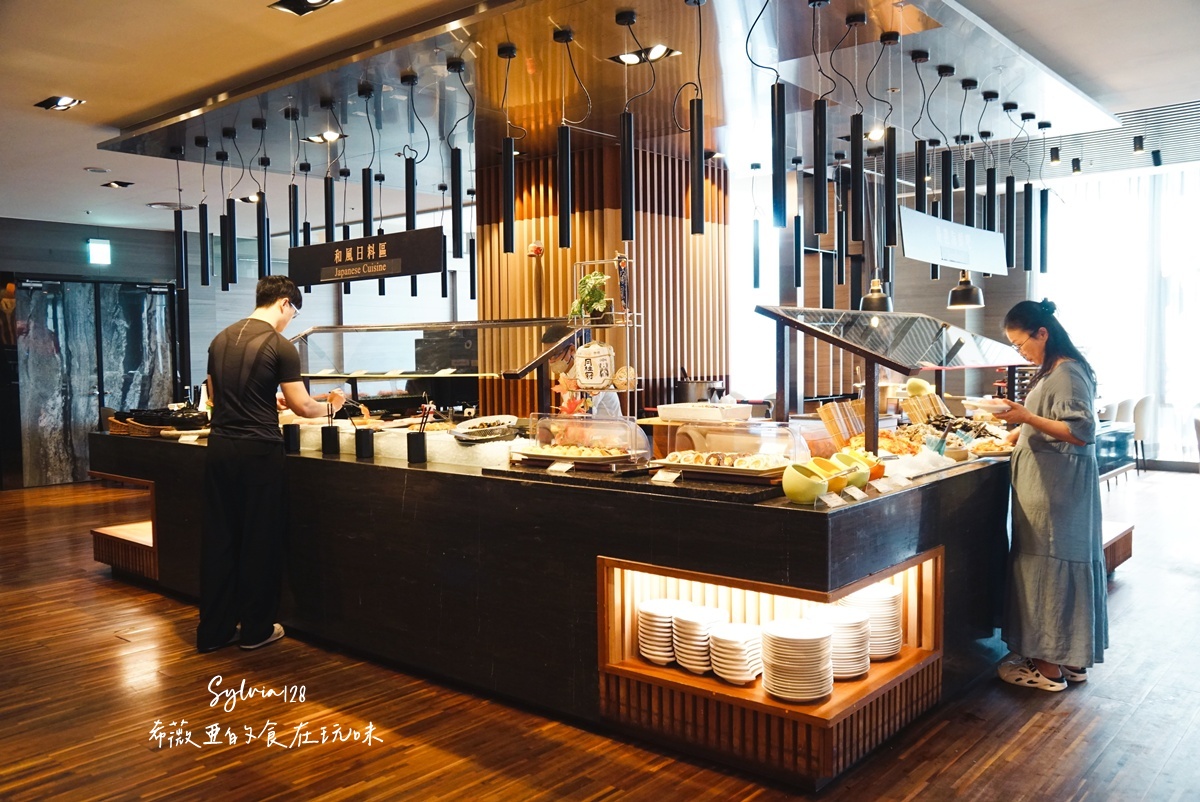 【萬華吃到飽】台北凱達大飯店百宴自助餐廳，美式肉食季、山藥料理開跑！ @希薇亞の食在玩味