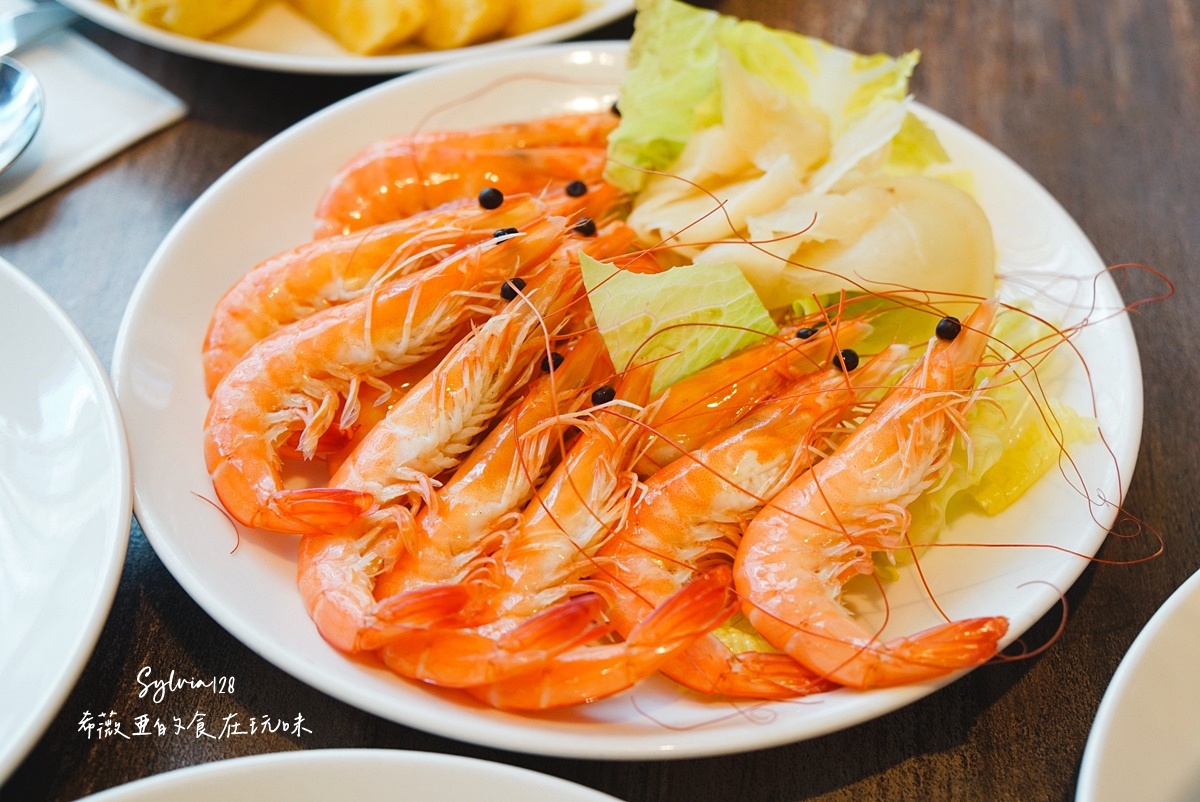 【萬華吃到飽】台北凱達大飯店百宴自助餐廳，美式肉食季、山藥料理開跑！ @希薇亞の食在玩味