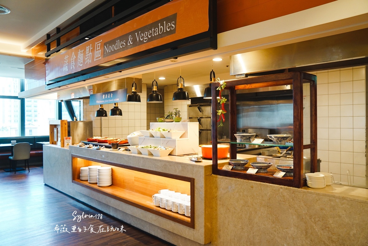 【萬華吃到飽】台北凱達大飯店百宴自助餐廳，美式肉食季、山藥料理開跑！ @希薇亞の食在玩味