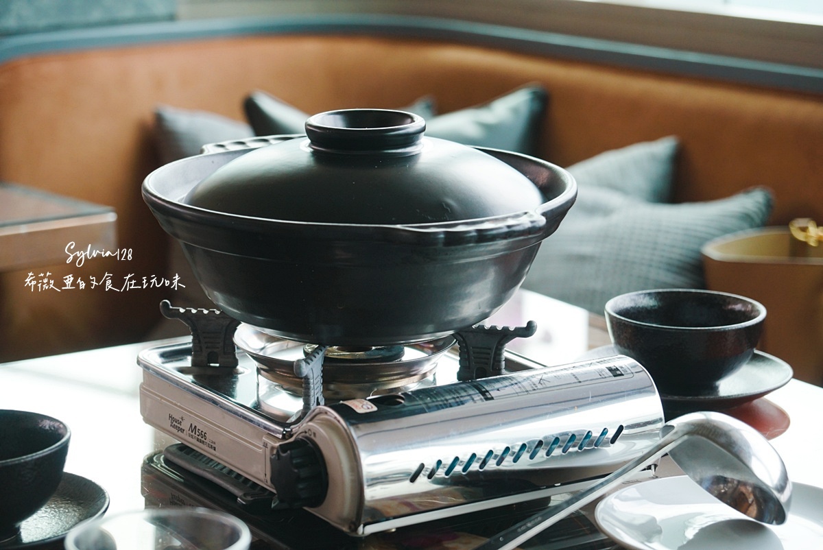 【板橋美食】Asia49亞洲料理及酒廊的秋冬限定鍋物。台北景觀餐廳推薦 @希薇亞の食在玩味