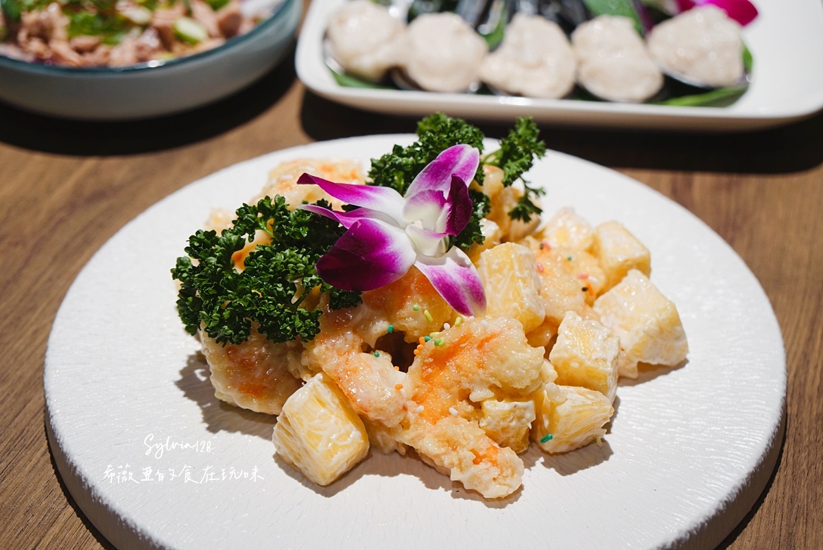 【中山雞湯】星曜雞湯的魅力，喝一口就上癮！台北必喝雞湯推薦！ @希薇亞の食在玩味