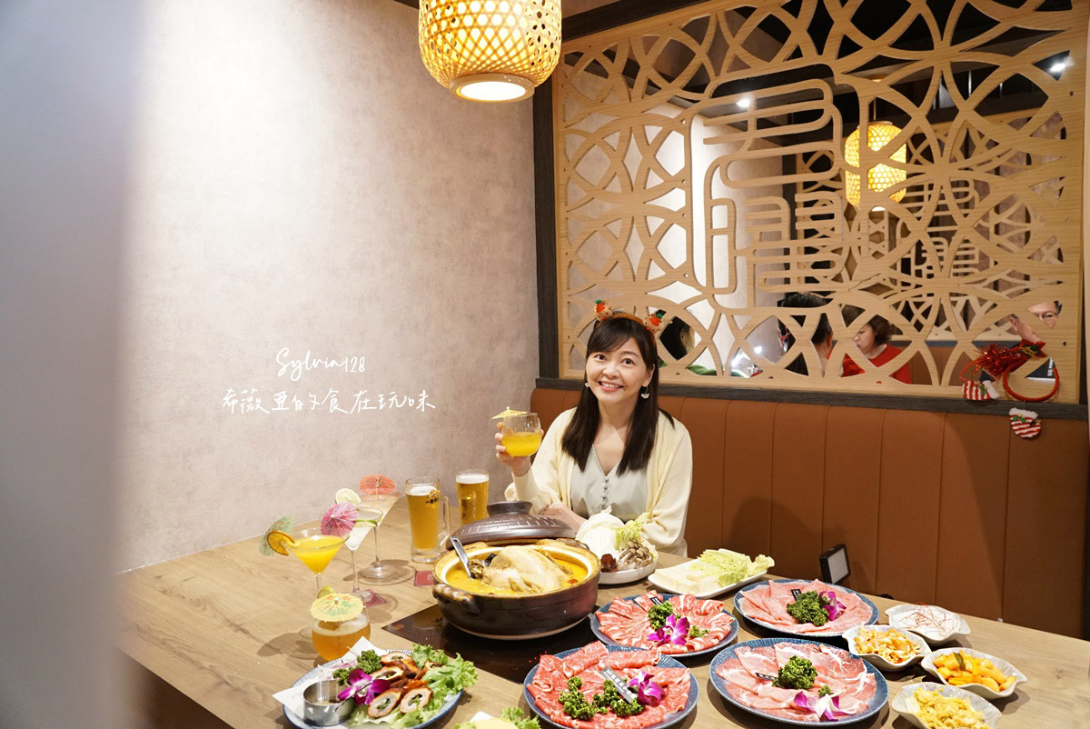 【台北101雞湯火鍋】君曜雞湯的溫潤饗宴。台北必喝雞湯鍋物 @希薇亞の食在玩味 【台北101雞湯火鍋】君曜雞湯的溫潤饗宴。台北必喝雞湯鍋物 @希薇亞の食在玩味