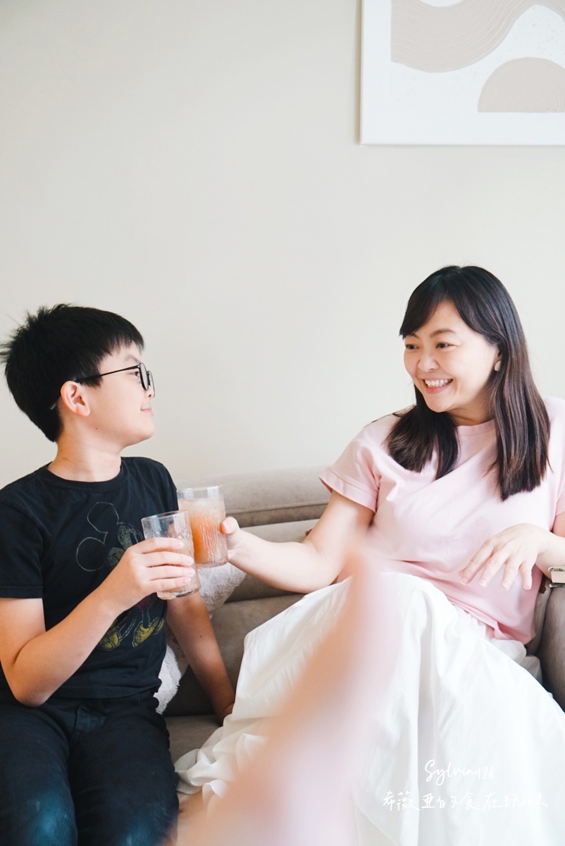 日本製 UMAMI COLA 粉紅可樂，日常的小確幸！精釀麴甘酒氣泡飲 @希薇亞の食在玩味