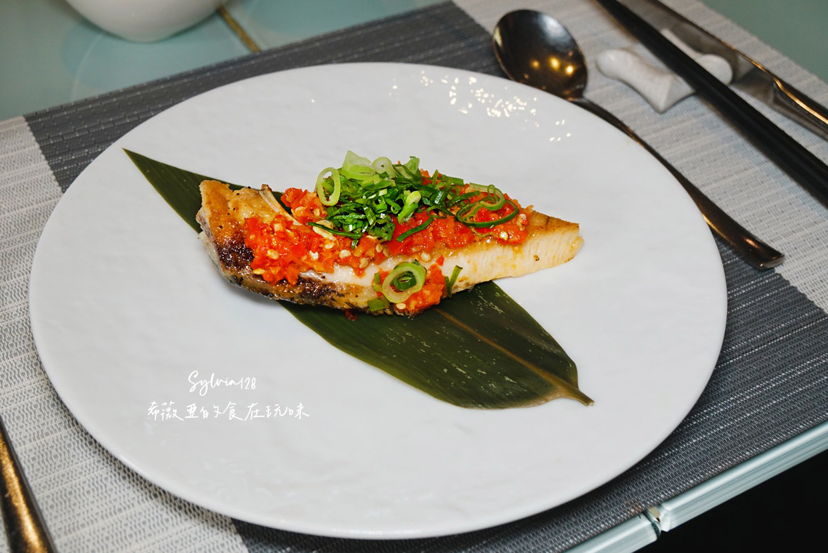 【中山國小站鐵板燒】江雁塘新時尚鐵板燒，一甲子廚藝創作無菜單料理的溫度與魅力！ @希薇亞の食在玩味