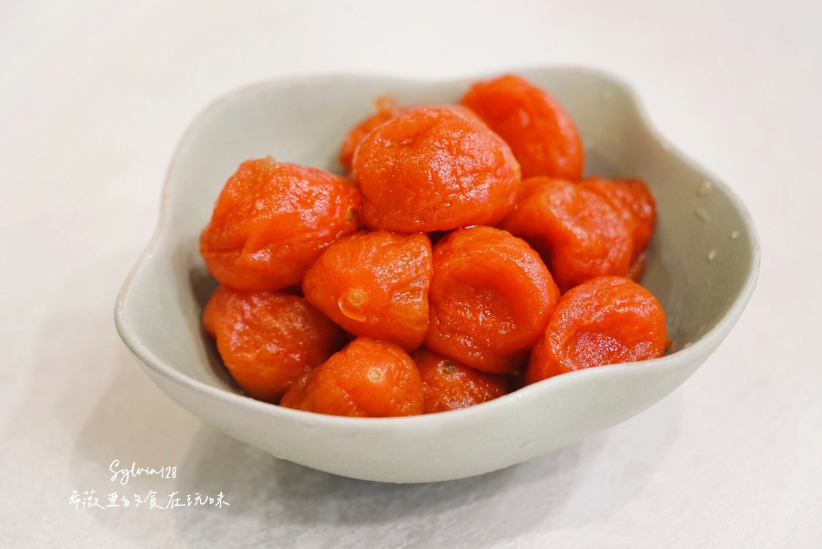 【台北中山粵菜餐廳】明宮粵菜廳台北老爺酒店烤鴨三吃，吃一頓值得記得的烤鴨與港點。中山站必吃烤鴨港點！ @希薇亞の食在玩味