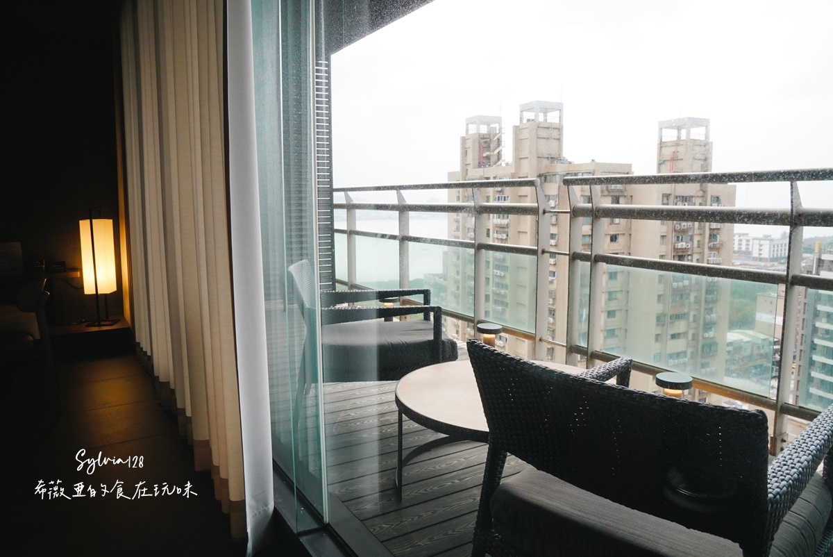 【淡水泡湯】蘊泉庄公寓式溫泉飯店，一池暖湯，一段香氣，一場記憶甦醒的溫泉之旅！ @希薇亞の食在玩味