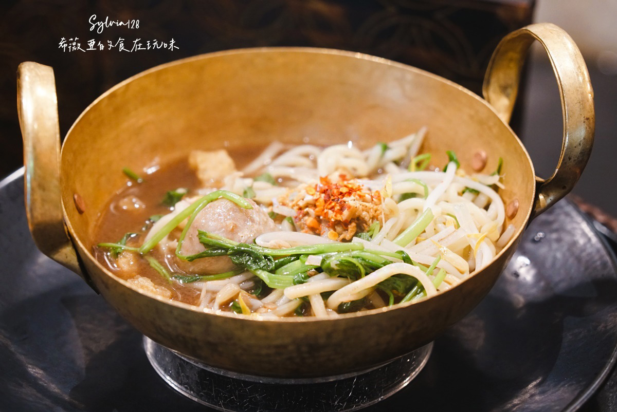 【大直吃到飽】泰市場大直英迪格 Spice Market｜2026 最新價格、必吃菜色與訂位攻略。四人同行現折千元 @希薇亞の食在玩味