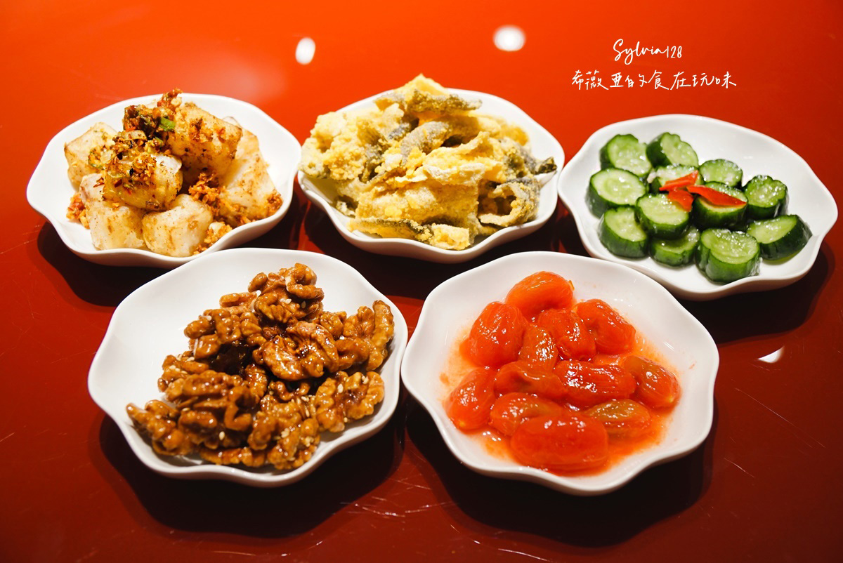 【小巨蛋粵料】麟聚粵式私廚料理。午間粵味盛宴，米其林必比登推薦老饕必嘗的經典與創新佳餚！如曦酒店美食 @希薇亞の食在玩味