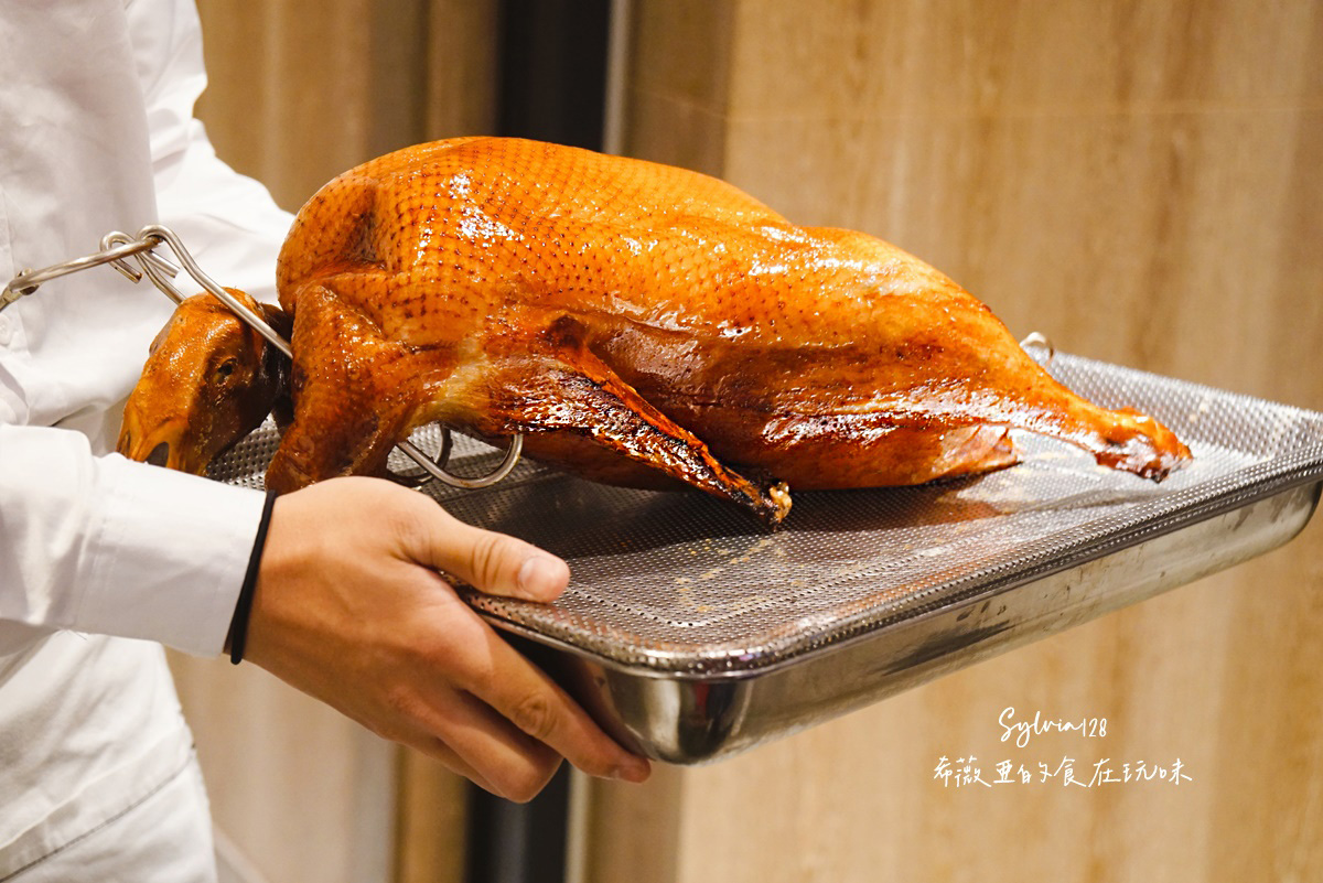 【小巨蛋粵料】麟聚粵式私廚料理。午間粵味盛宴，米其林必比登推薦老饕必嘗的經典與創新佳餚！如曦酒店美食 @希薇亞の食在玩味