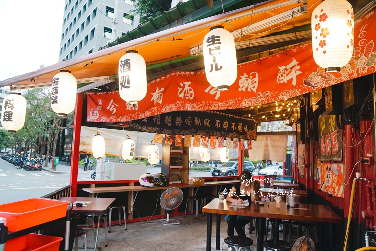 【南京復興美食】雞老闆桶仔雞長春店 (創始總店)。必吃爆汁桶仔雞、串燒聚餐首選！台北桶仔雞推薦 @希薇亞の食在玩味