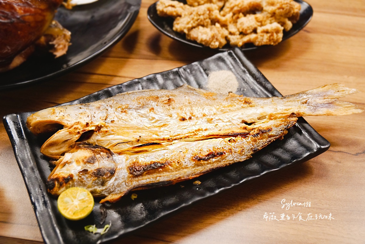 【南京復興美食】雞老闆桶仔雞長春店 (創始總店)。必吃爆汁桶仔雞、串燒聚餐首選！台北桶仔雞推薦 @希薇亞の食在玩味