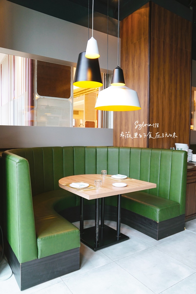 【信義微風美式餐廳】S&W Grill 精緻的當代美式餐桌，春夏新菜與巨大法式吐司塔登場！市政府美式餐廳推薦 @希薇亞の食在玩味