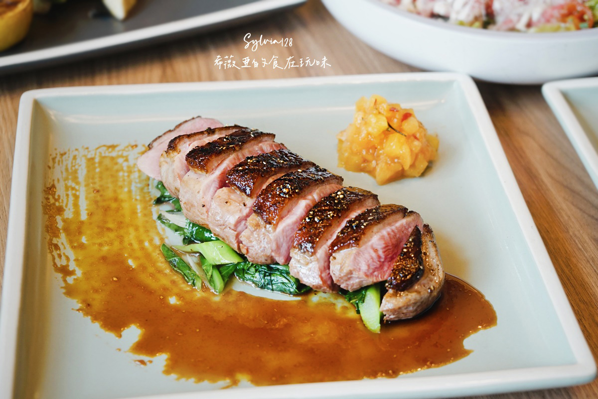 【信義微風美式餐廳】S&W Grill 精緻的當代美式餐桌，春夏新菜與巨大法式吐司塔登場！市政府美式餐廳推薦 @希薇亞の食在玩味