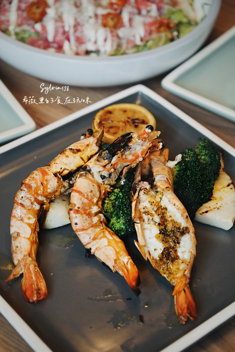 【信義微風美式餐廳】S&W Grill 精緻的當代美式餐桌，春夏新菜與巨大法式吐司塔登場！市政府美式餐廳推薦 @希薇亞の食在玩味