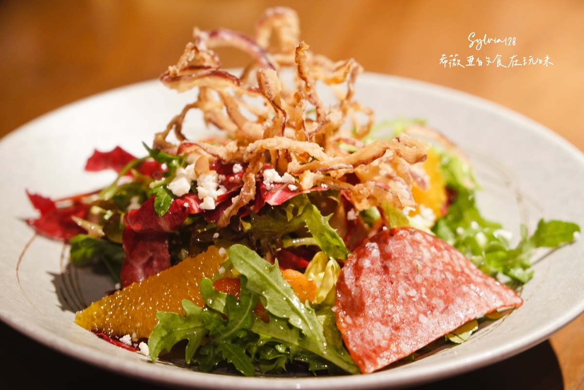 【信義安和牛排】AJ grill 牛排館，商業午餐990元起。台北牛排推薦米其林T+T團隊打造的美式熟成牛排饗宴 @希薇亞の食在玩味