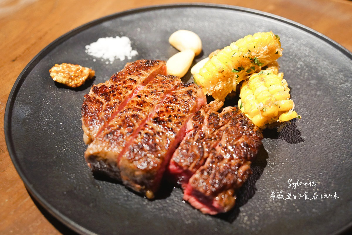 【台北信義區】牧島燒肉MOTTO YAKINIKU (台北微風信義店)。大口享受厲害又美味全牛套餐！ @希薇亞の食在玩味