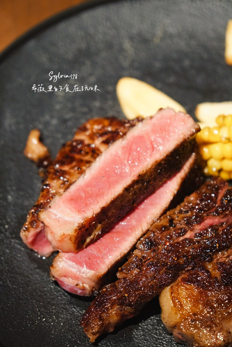 【信義安和牛排】AJ grill 牛排館，商業午餐990元起。台北牛排推薦米其林T+T團隊打造的美式熟成牛排饗宴 @希薇亞の食在玩味