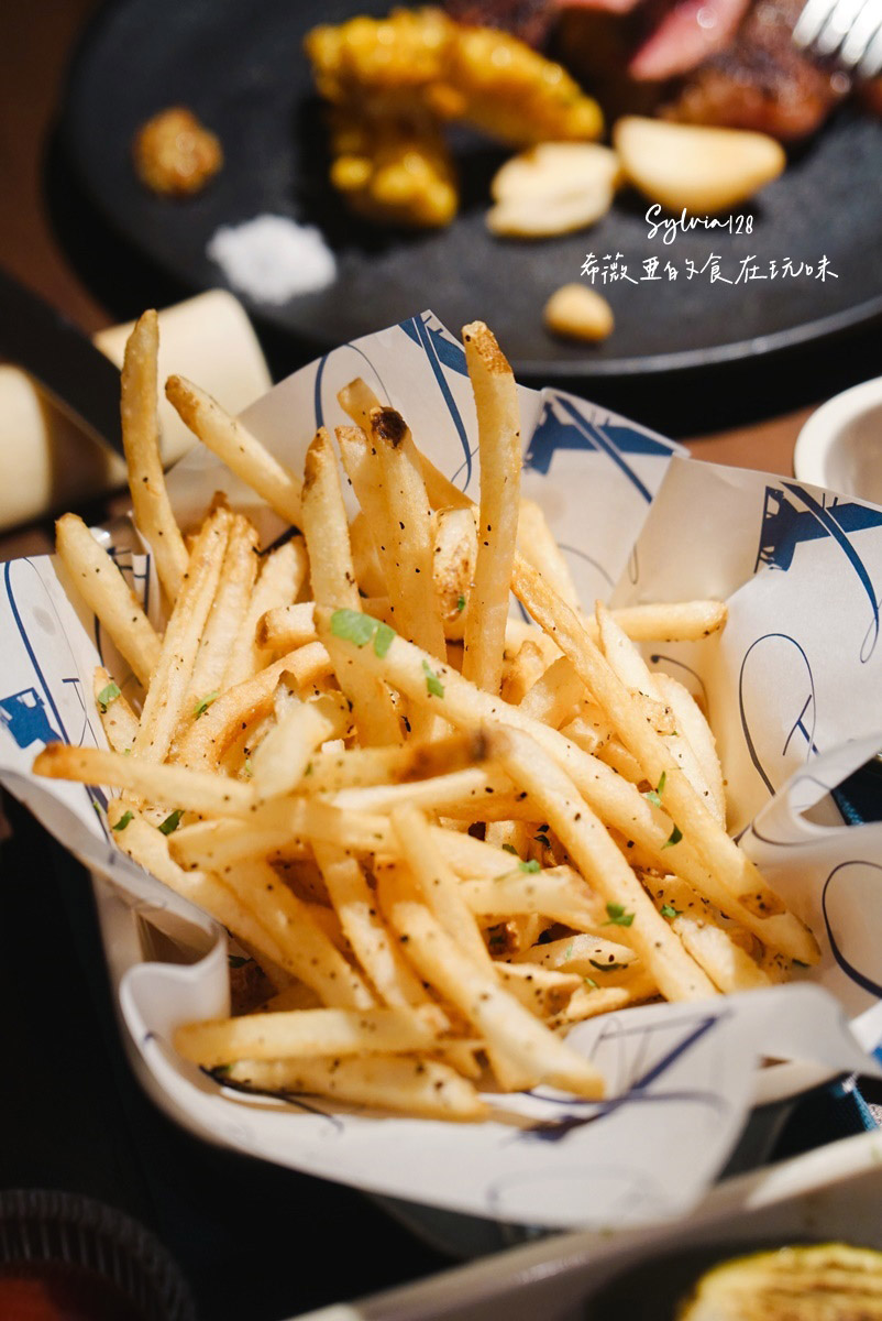 【信義安和牛排】AJ grill 牛排館，商業午餐990元起。台北牛排推薦米其林T+T團隊打造的美式熟成牛排饗宴 @希薇亞の食在玩味