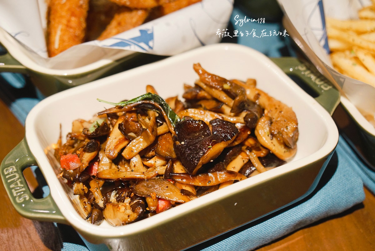 【信義安和牛排】AJ grill 牛排館，商業午餐990元起。台北牛排推薦米其林T+T團隊打造的美式熟成牛排饗宴 @希薇亞の食在玩味