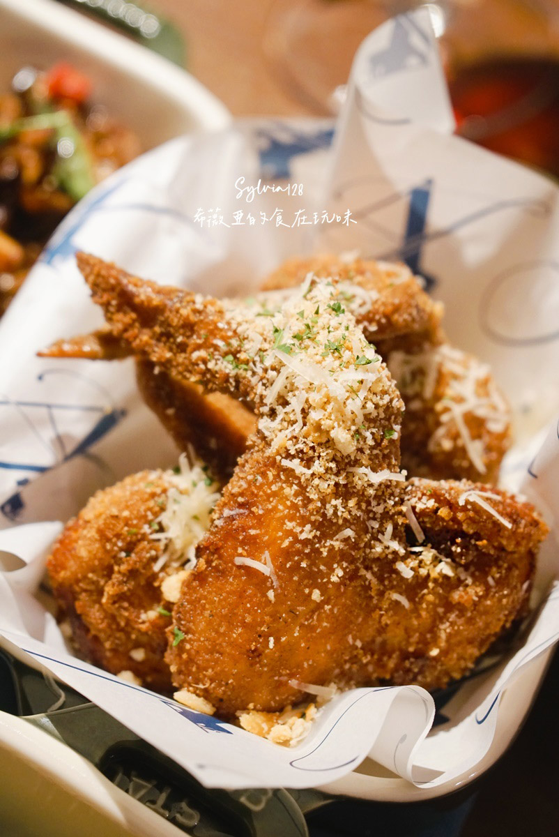 【信義安和牛排】AJ grill 牛排館，商業午餐990元起。台北牛排推薦米其林T+T團隊打造的美式熟成牛排饗宴 @希薇亞の食在玩味