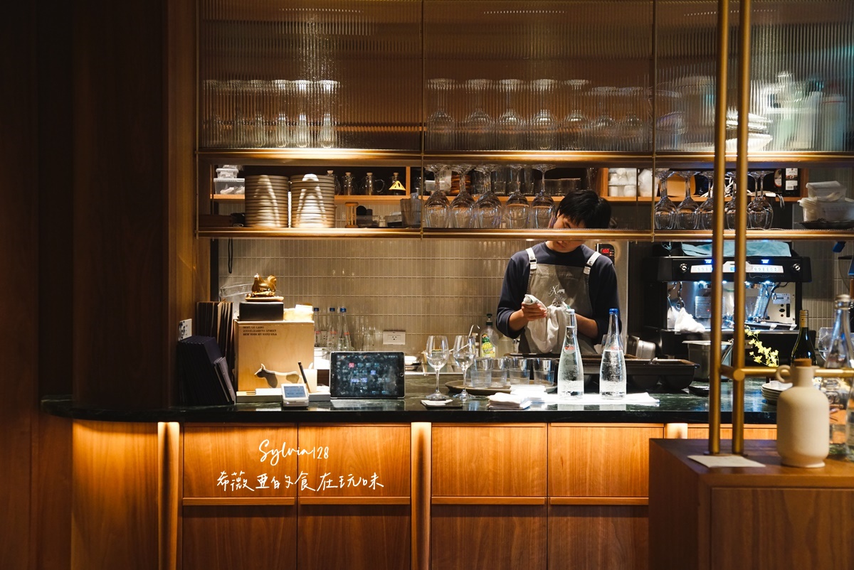 【信義安和牛排】AJ grill 牛排館，商業午餐990元起。台北牛排推薦米其林T+T團隊打造的美式熟成牛排饗宴 @希薇亞の食在玩味