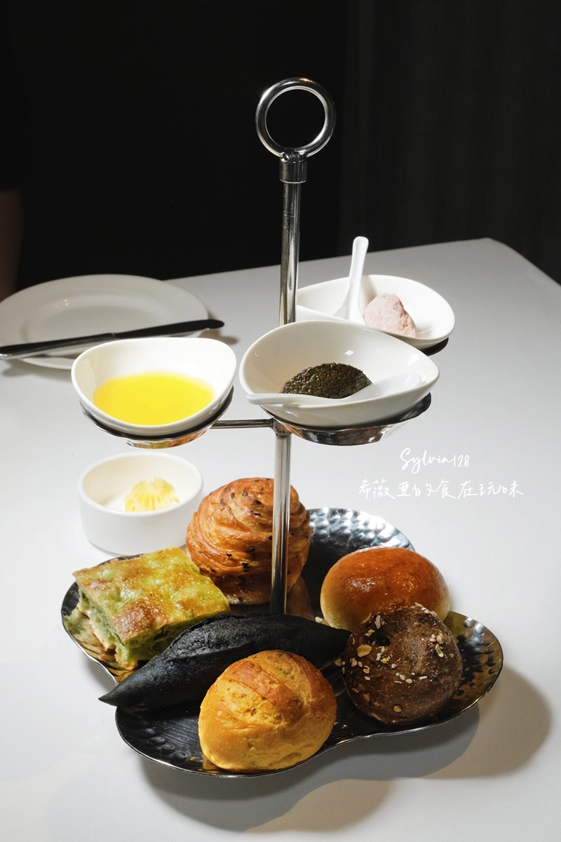 歐華酒店地中海牛排館 台北牛排推薦濕式熟成牛排，老饕口袋名單，高品質約會慶生餐廳！2026 年春夏新菜單 @希薇亞の食在玩味