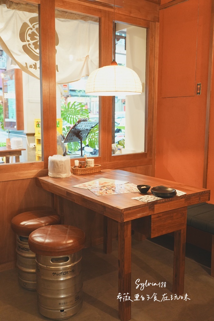 宜蘭礁溪火車站美食｜林北烤好串燒居酒屋礁溪店，399生啤酒暢飲，湯圍溝溫泉旁的日式居酒屋 @希薇亞の食在玩味